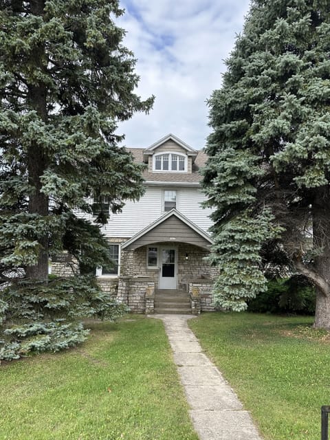 Entrance to Harbor Haus