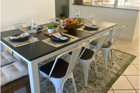 Dark Sky Estate: 3 King Beds  l  3 Acres  l  Sleeps 12 House in Rio Grande