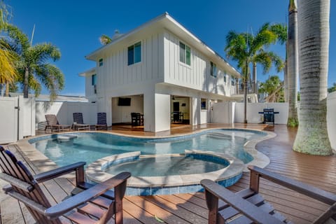 Heated Pool & Spa