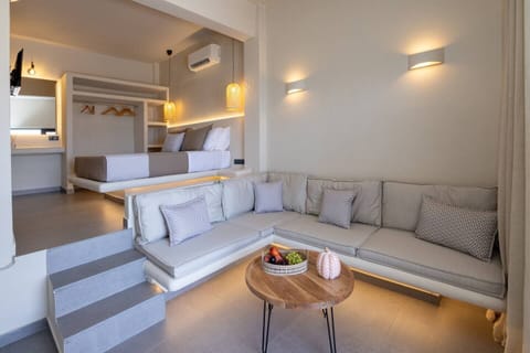living room area - bedroom behind 