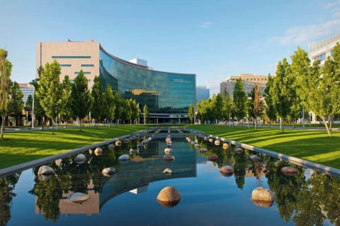 5.2 mi Cleveland Clinic Main Campus