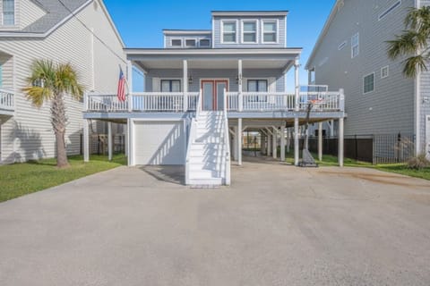 Welcome to Margaritaville located on the channel in Cherry Grove.