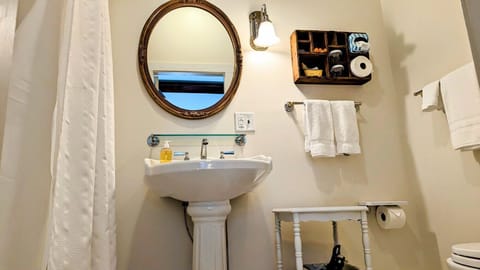 Fletcher Room Photo 03