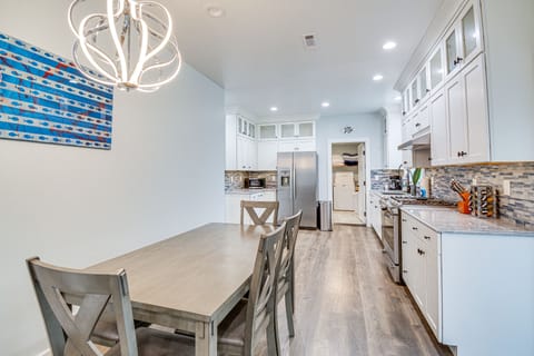 Dining Area | Open Floor Plan