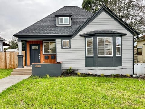 Welcome to this charming 1-bedroom house with a cozy attic hideaway.