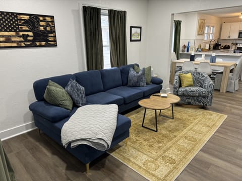 Living Room. Couch has been upgraded!