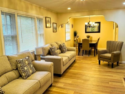 Living Room (1)