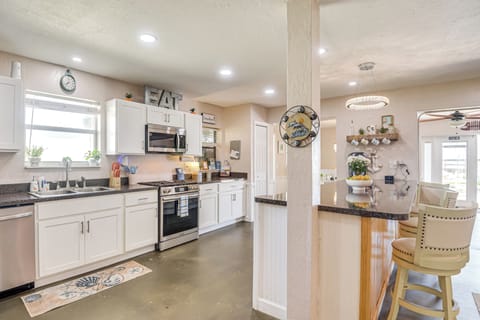 Kitchen | Cooking Basics | Dishwasher | Drip Coffee Maker | Toaster