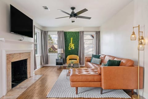 Spacious living room with Smart TV