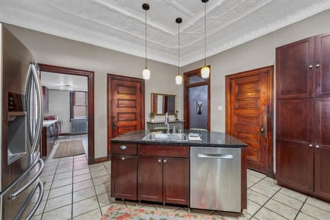 Experience your kitchen game with this top-notch stove top oven!  Cook like a pro and impress your guests with delicious meals that will have everyone coming back for seconds! #KitchenLover