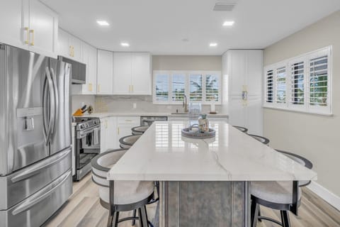 908 Lobster Ln -  High Exposure Visuals  -15