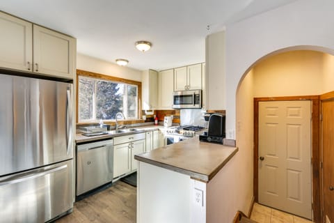 Kitchen | Dishwasher