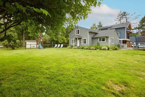 0a8d51b4 c252 46cb a2c1 16af3e7fee65