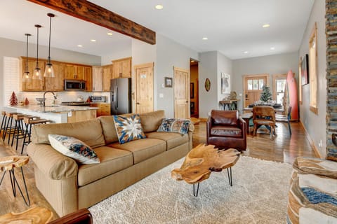 Beautiful Open Floor Plan