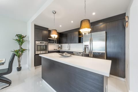 Open Kitchen & kitchen Island