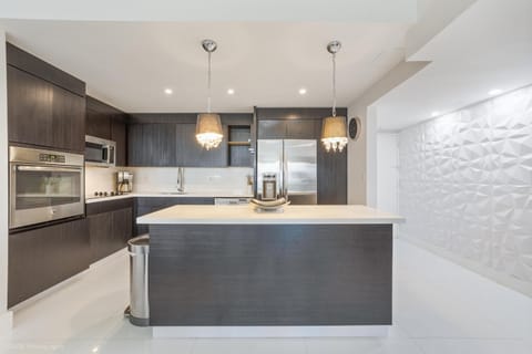 Open Kitchen & kitchen Island