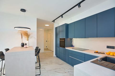 Kitchen and dining seats