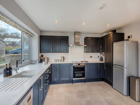 Kitchen | Y Beudy Gwydir, Trefor Nr Caernarfon