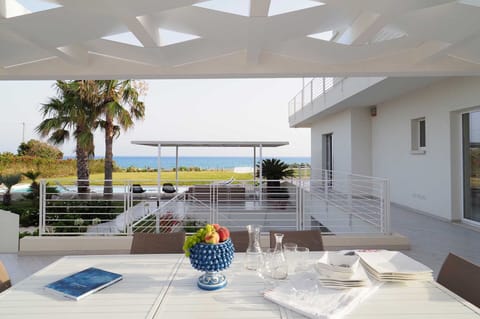 Autumn, Balcony / Terrace / Patio, Building Exterior, Outdoor, Scenic View, Spring, Summer