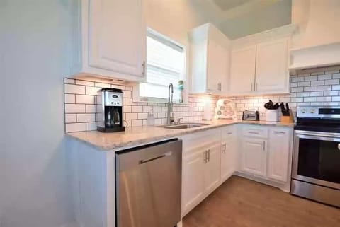 66a1fe30cc0a07adeb813f6203ea7980l-m1113467211od-w1024_h768_x2