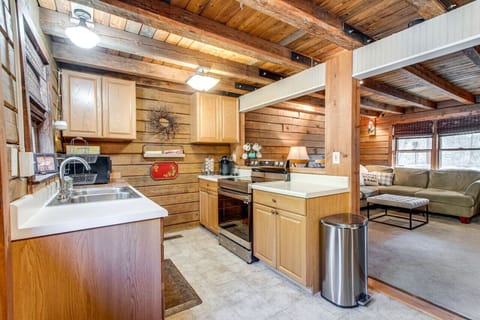 We provide some initial supply of coffee for out guests.