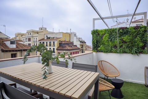 Heima Penthouse Old Town (2141)