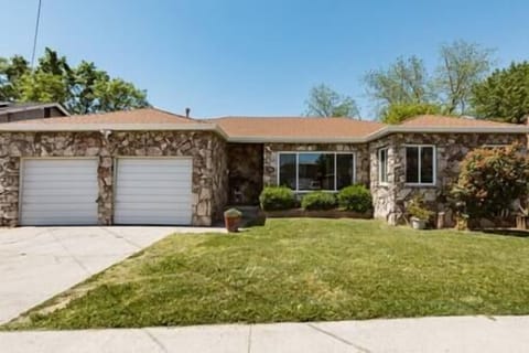 439e12b6-41b1-4c26-8f4c-7ec75abe8b17