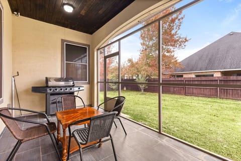 A pot to spend time to chat and enjoy the time with BBQ