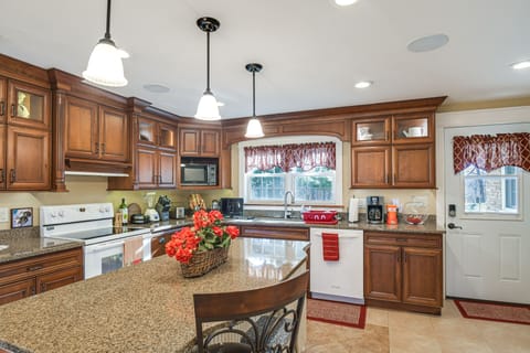 Kitchen | Dishwasher | Blender