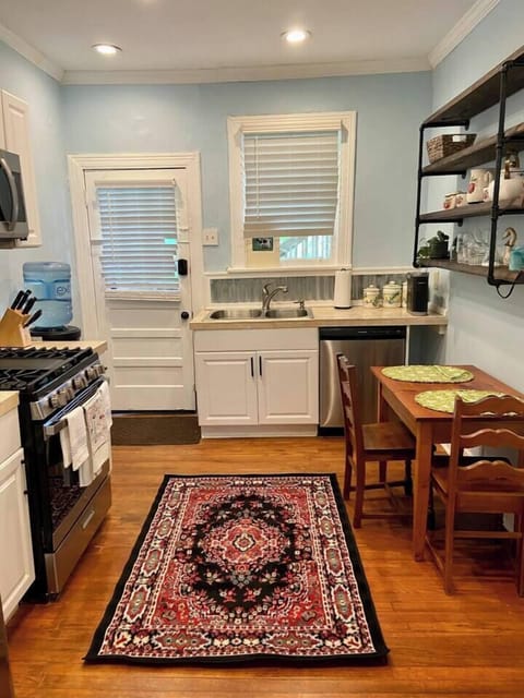 23c9ab6d 16ce 472a a4fb e90ea6673a4f