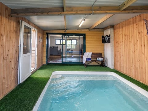 Pool Indoor