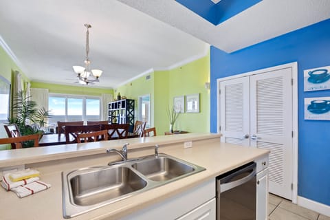 Windemere 1401 by PKRM