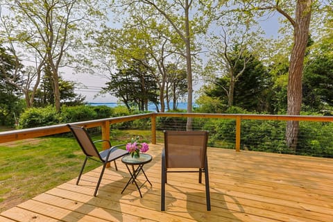 Welcome to Harborside Haven in Wellfleet across the street from Powers Beach