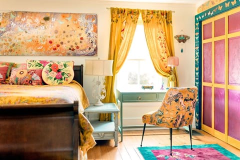 The Glam Garden Suite