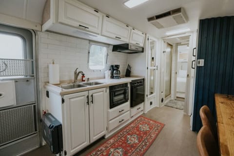 0c56c5ef-fcd3-4c90-9069-b63dd71cad15