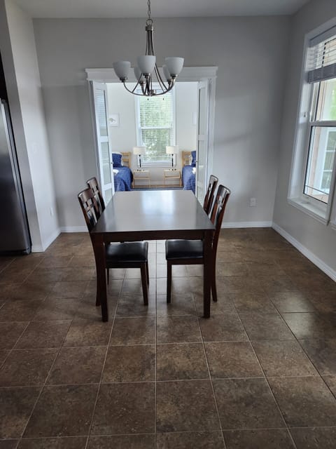 Table with 4 chairs.