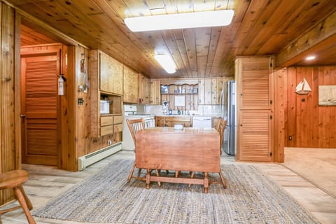 kitchen and kitchen dining