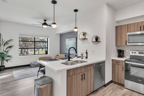 One bedroom apartment with beautiful kitchen & living area with lots of natural light!