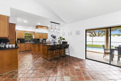 Additional seating at the kitchen bar