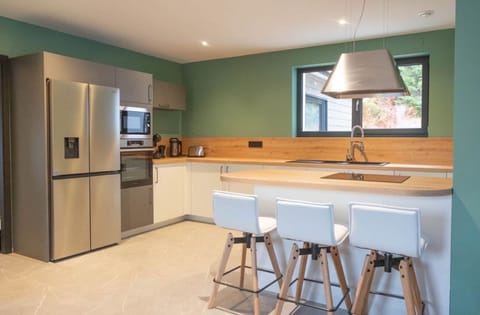 6fc1976d-cc5d-46d3-8252-80efd8fd4ec2