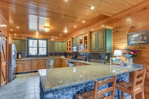 Kitchen | 1st Floor | Dishwasher | Cooking Basics