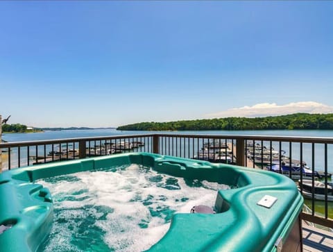 Hot tub on the lake