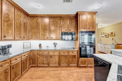 Double Ovens for Effortless Cooking