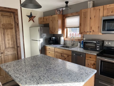 Kitchen appliances and Kitchen Lay out