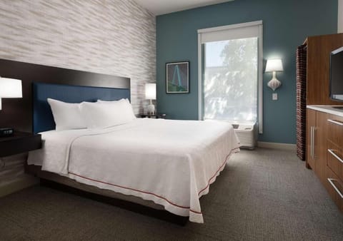 Bedroom. Interior and views may vary based on location and availability.