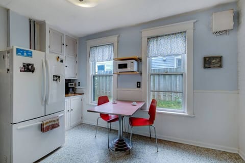 Kitchen and Breakfast Table