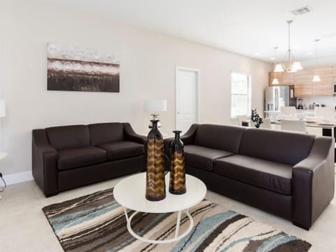 Balmoral3Bed2StoreyLivingRoom1