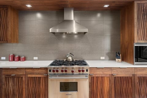 Indoors, Kitchen, Cooktop, Microwave, Oven