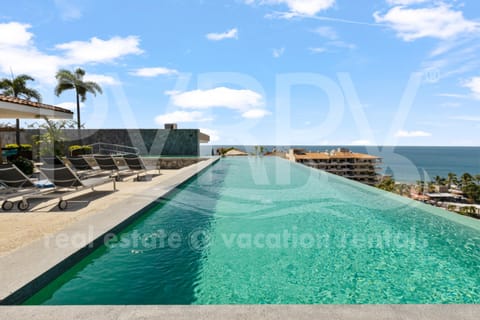 Condo - Image 2