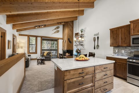 Kitchen Island at Creekside Getaway at Northstar